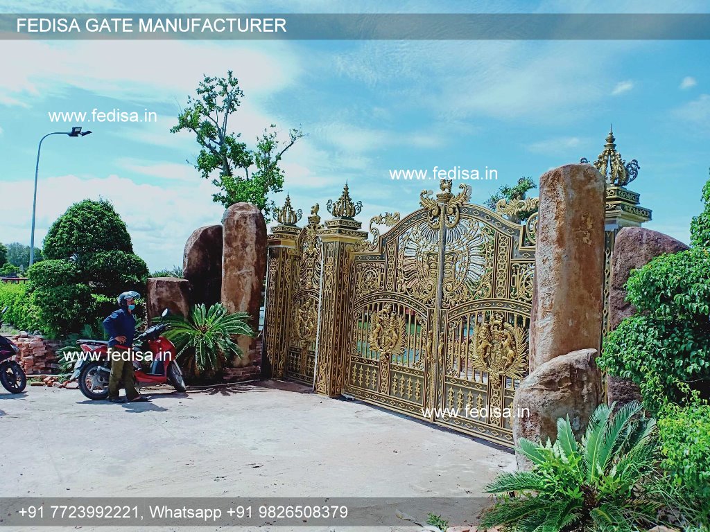 Front Gate-0371