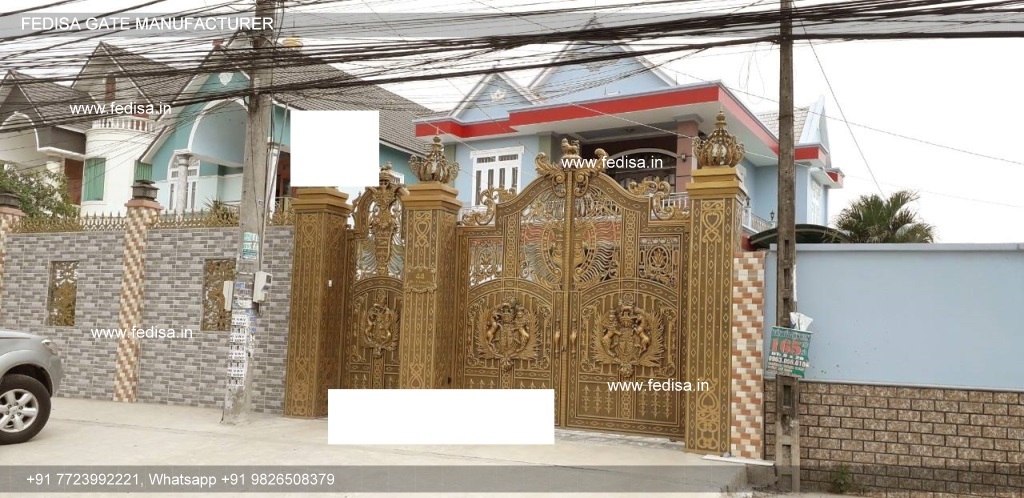Front Gate-0899