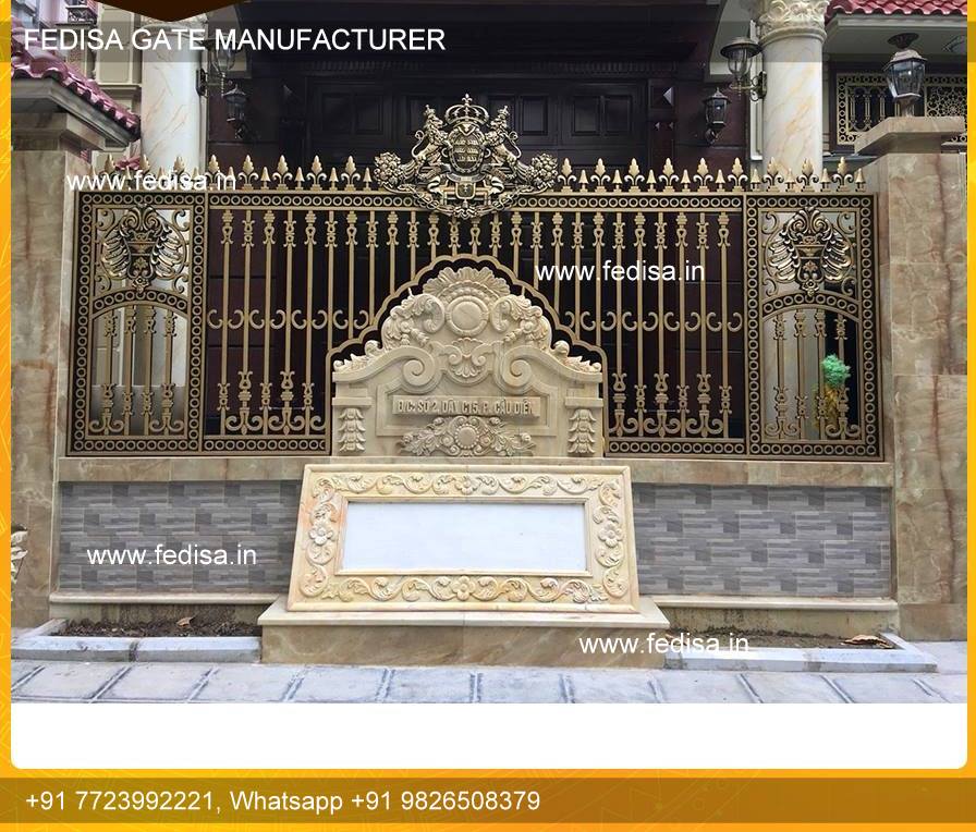 Front Gate-0971