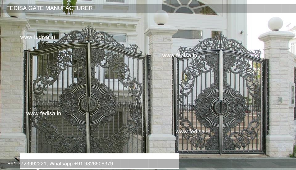 Front Gate-1062