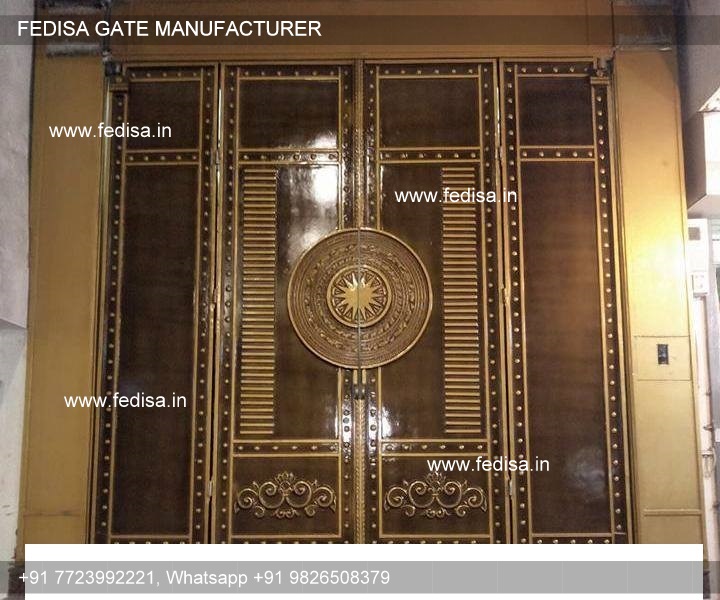 Front Gate-1098