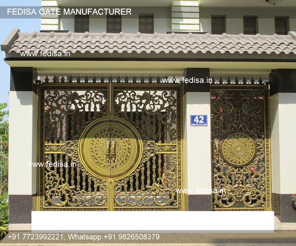 Front Gate-1102