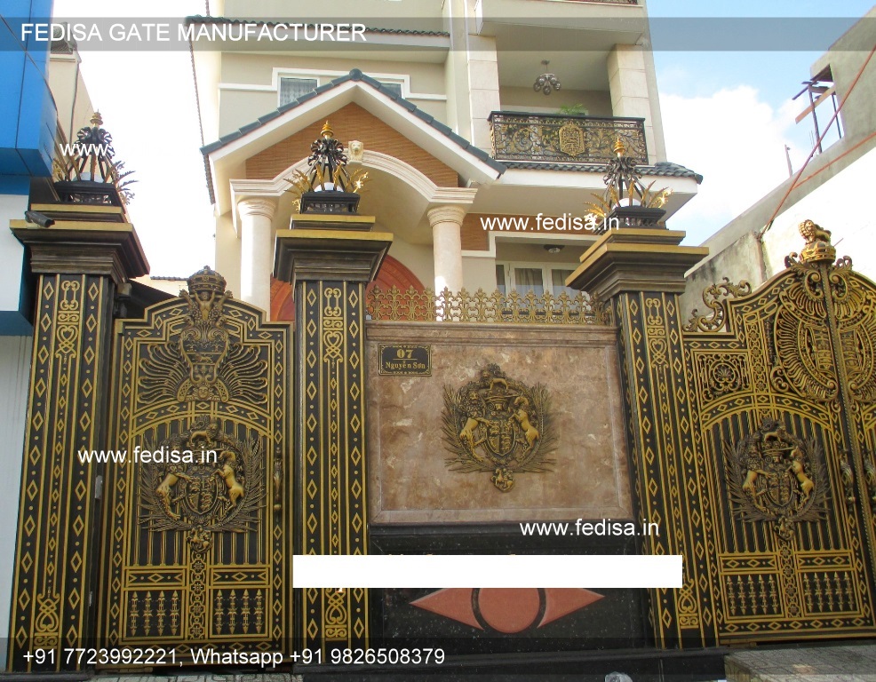 Front Gate-1375