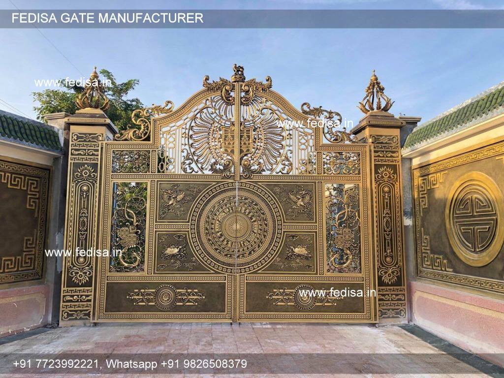 Front Gate-1427