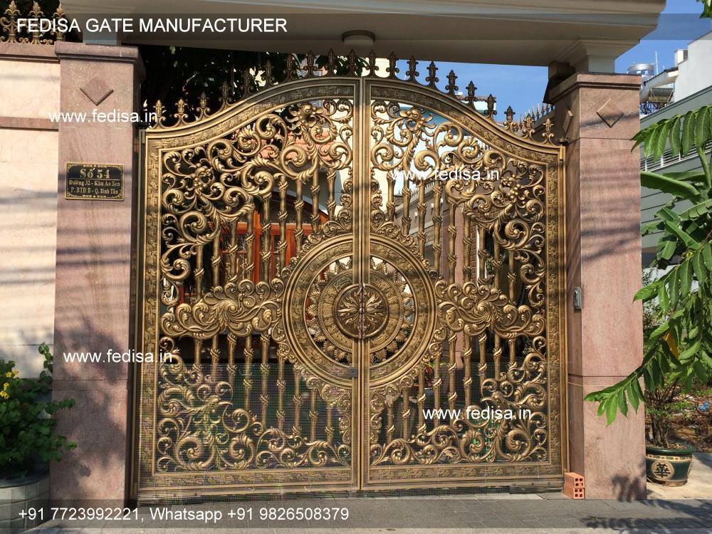 Front Gate-1740