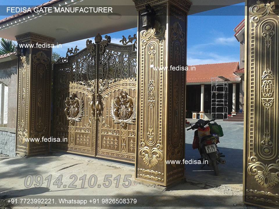 Front Gate-2574