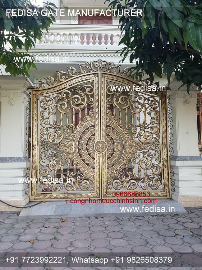 Front Gate-2668