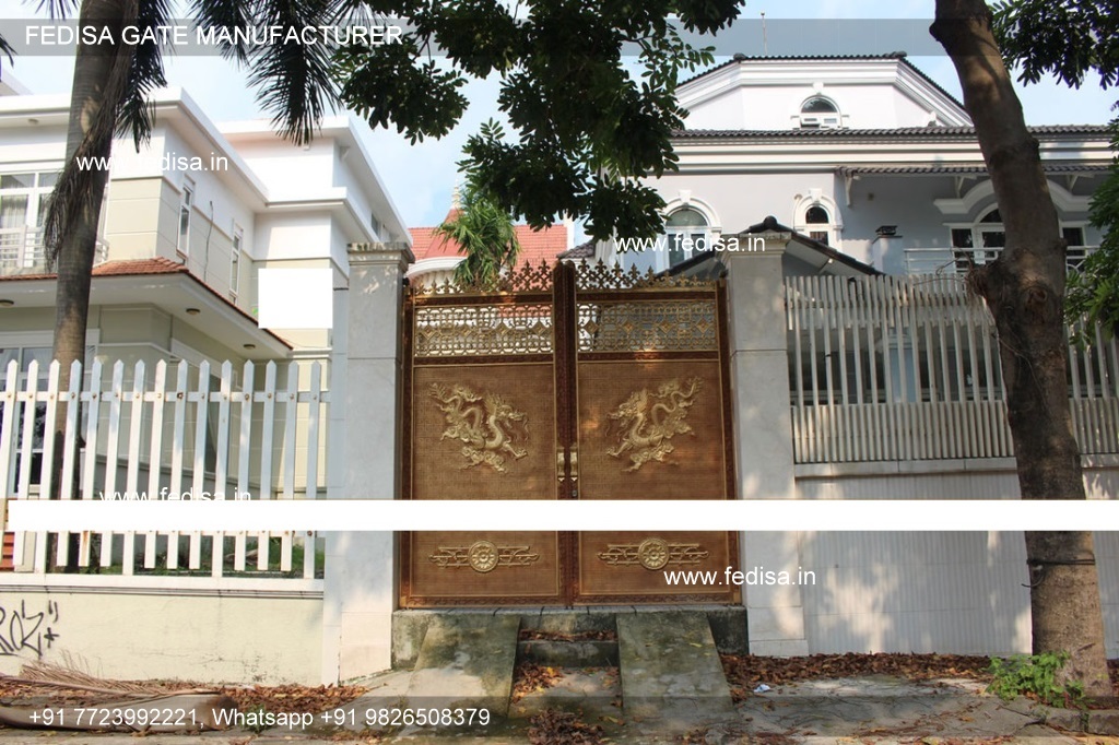 Front Gate-2875