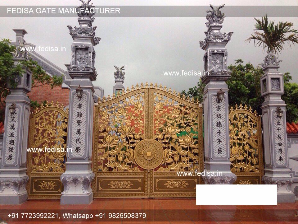 Front Gate-2899