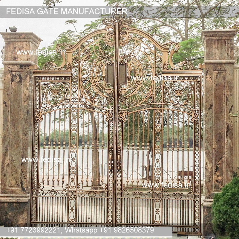Front Gate-3672