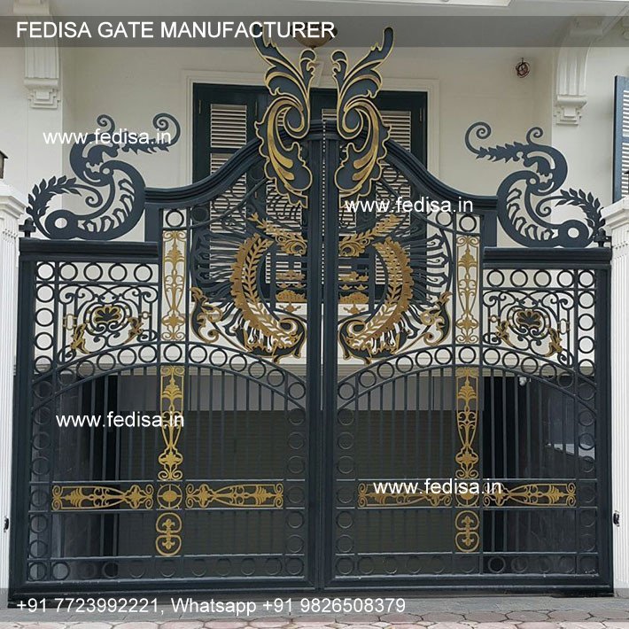 Iron Main Gate-0049