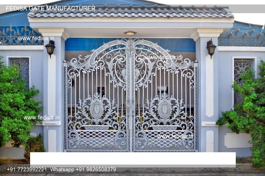 Iron Main Gate-0101