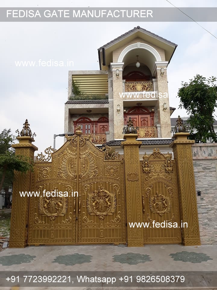 Iron Main Gate-0775