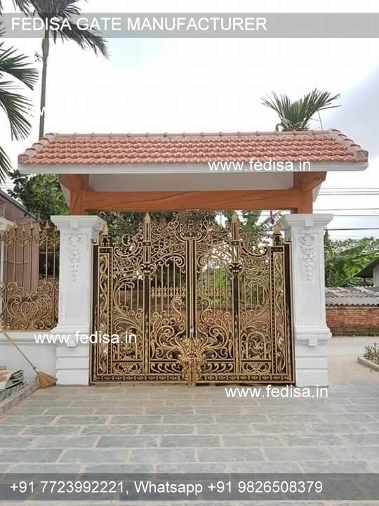 Iron Main Gate-1262