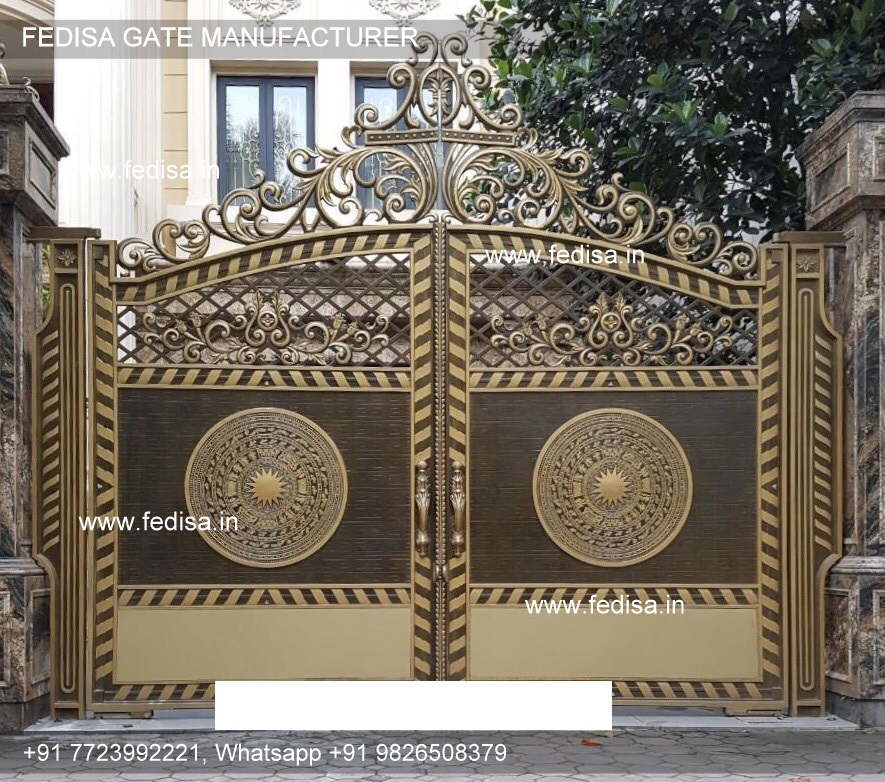 Iron Main Gate-1715