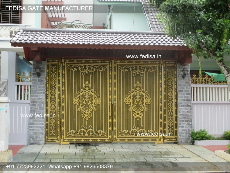 Iron Main Gate-2253