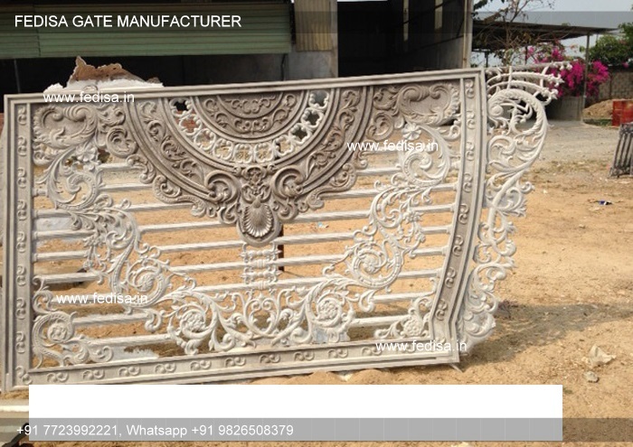 Iron Main Gate-2288