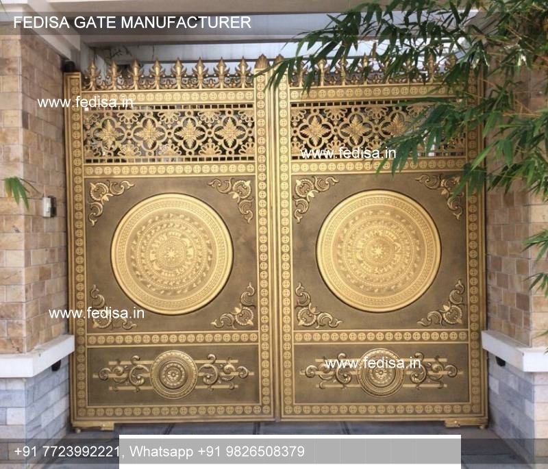 Iron Main Gate-2579