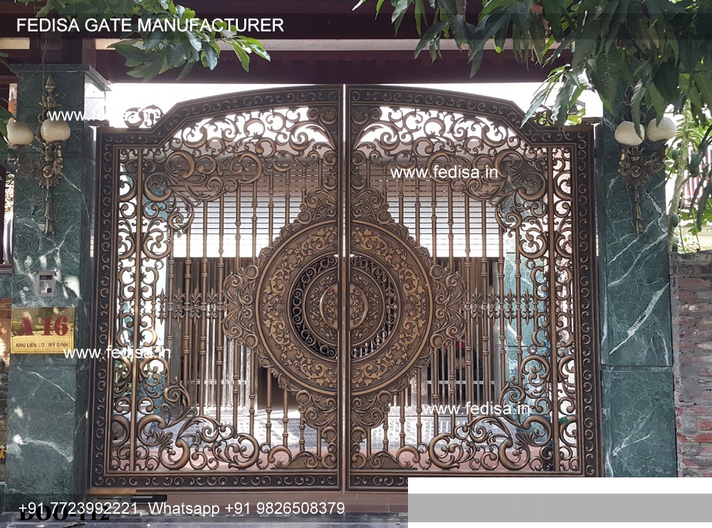 Iron Main Gate-3136