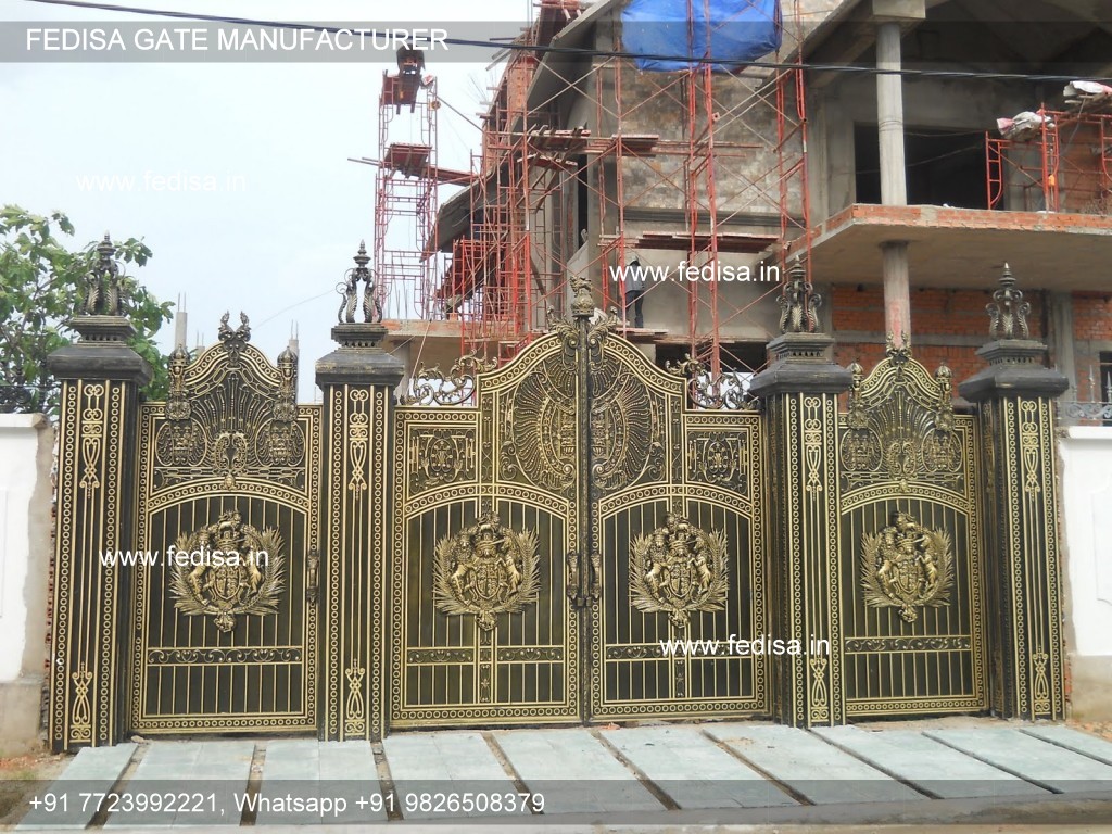 Iron Main Gate-3779