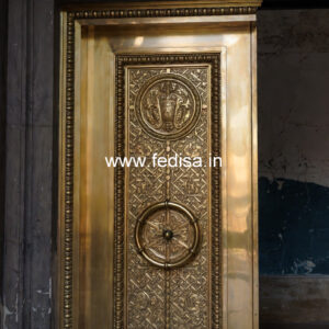 Stylish Brass Handrail Design For Modern Homes Modern Living Room With Stairs