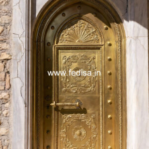 Modern Brass Staircase Railing With Glass Inserts Lohe Ki Railing Ki Design