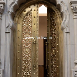 Elegant Brass Handrail For Luxury Staircases Steel Grill With Glass Design For Balcony