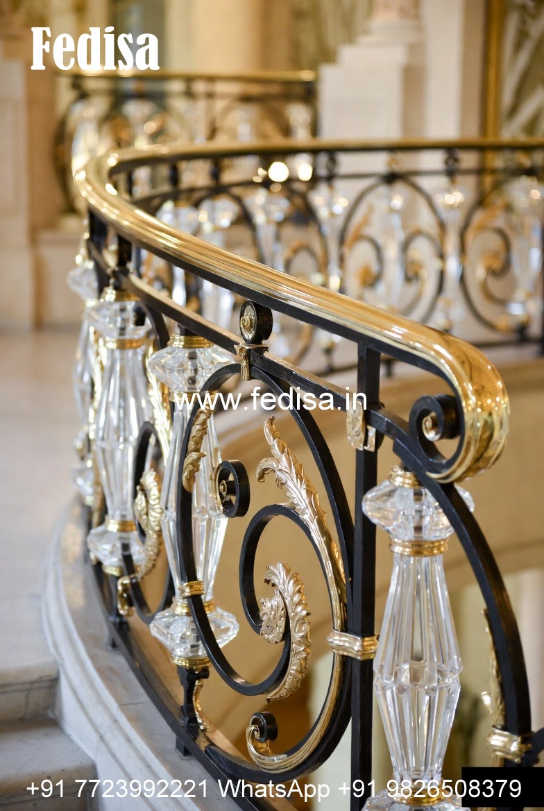 Stylish Brass Staircase Railing For Luxury Villas Steel With Glass Railing Design