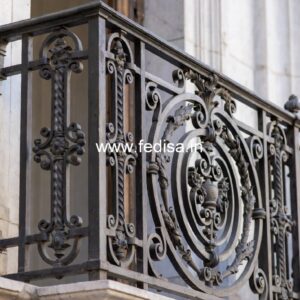 Brass Railing Design For High-end Interiors Design For Terrace Grills