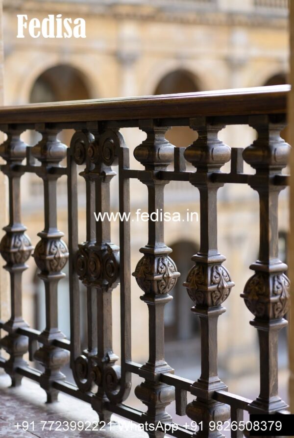 Decorative Brass Staircase Railing With Fine Finish Grill Design In ...