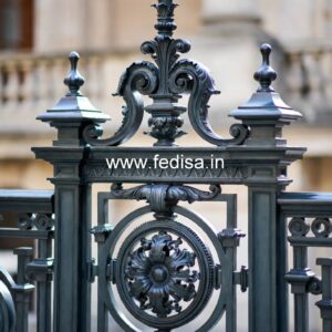 Decorative Brass Staircase Railing With Fine Finish Back Side Grill Design