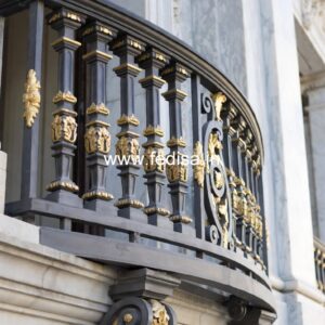 Modern Brass Handrail Design For Elegant Interiors Staircase Glass Design