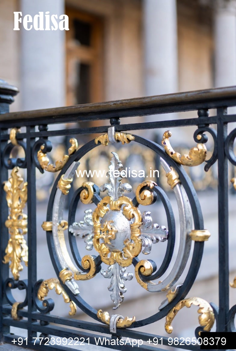 Decorative Brass Stair Railing With Unique Style Spiral Ladder Design
