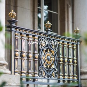 Antique Brass Staircase Railing With Classic Finish Staircase Leg Design